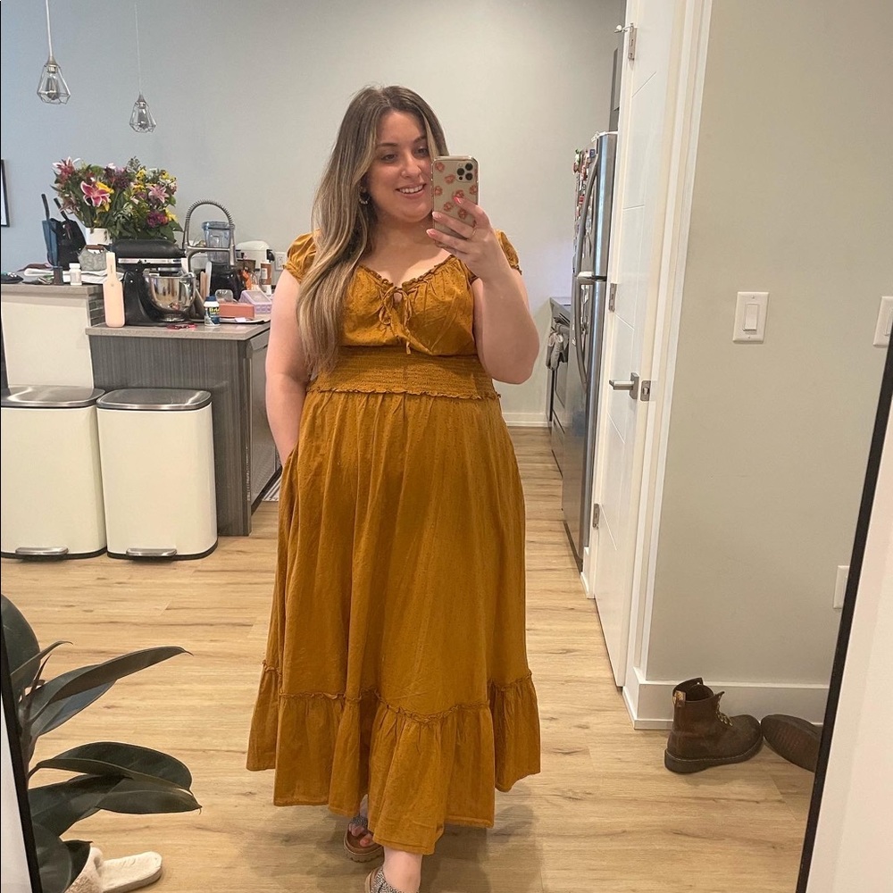 Old Navy - Mustard Brown Maxi